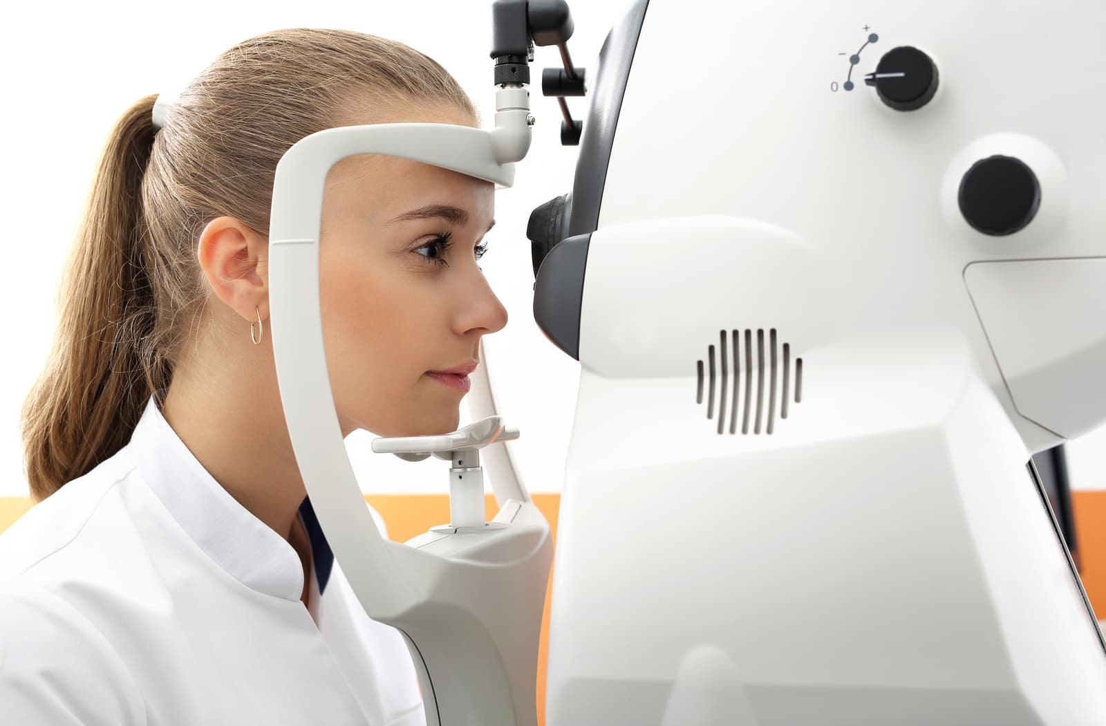 Patient receiving an advanced eye examination